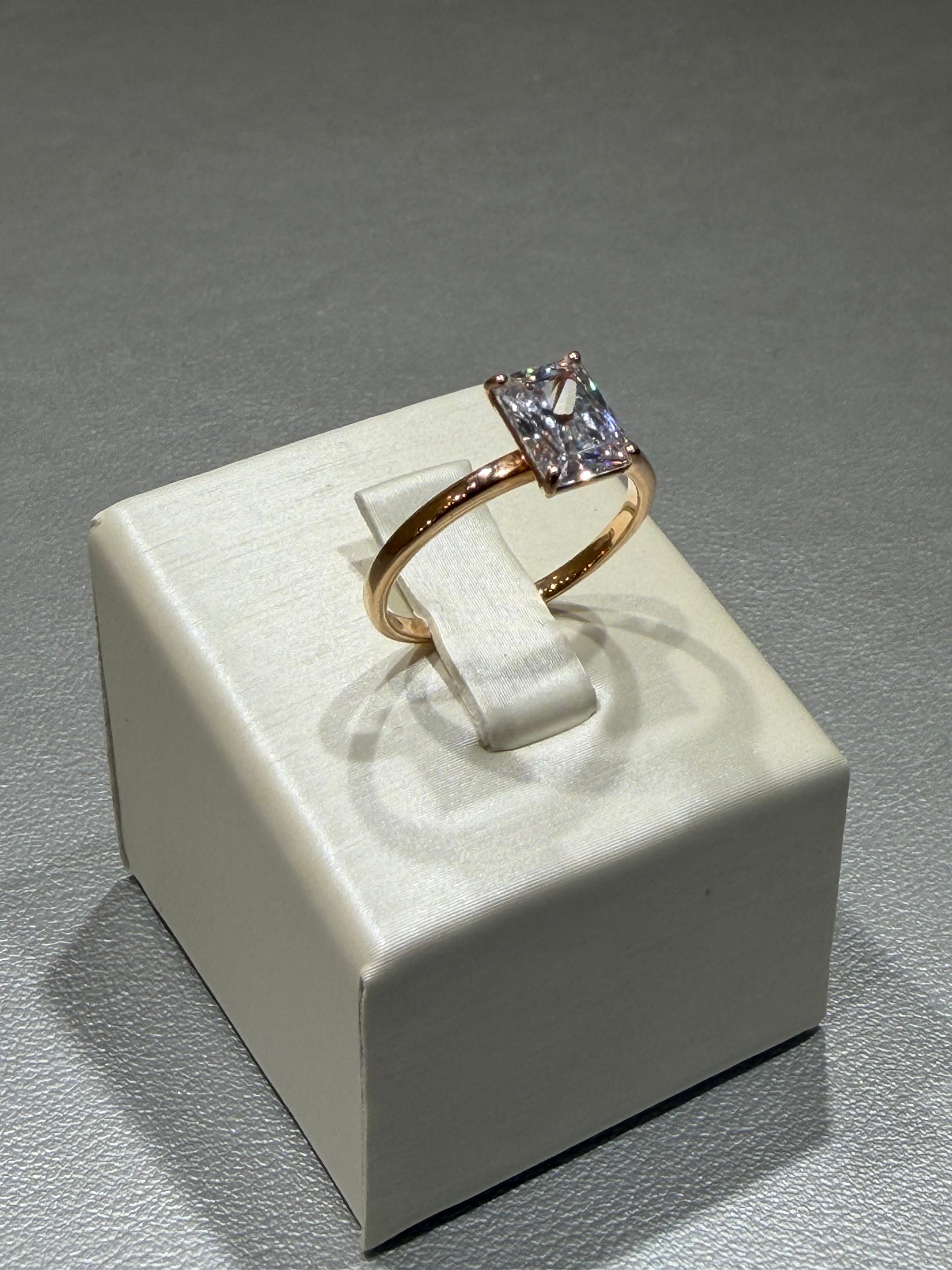 Anello in Oro Rosa 18kt - Oreficeria Savioli