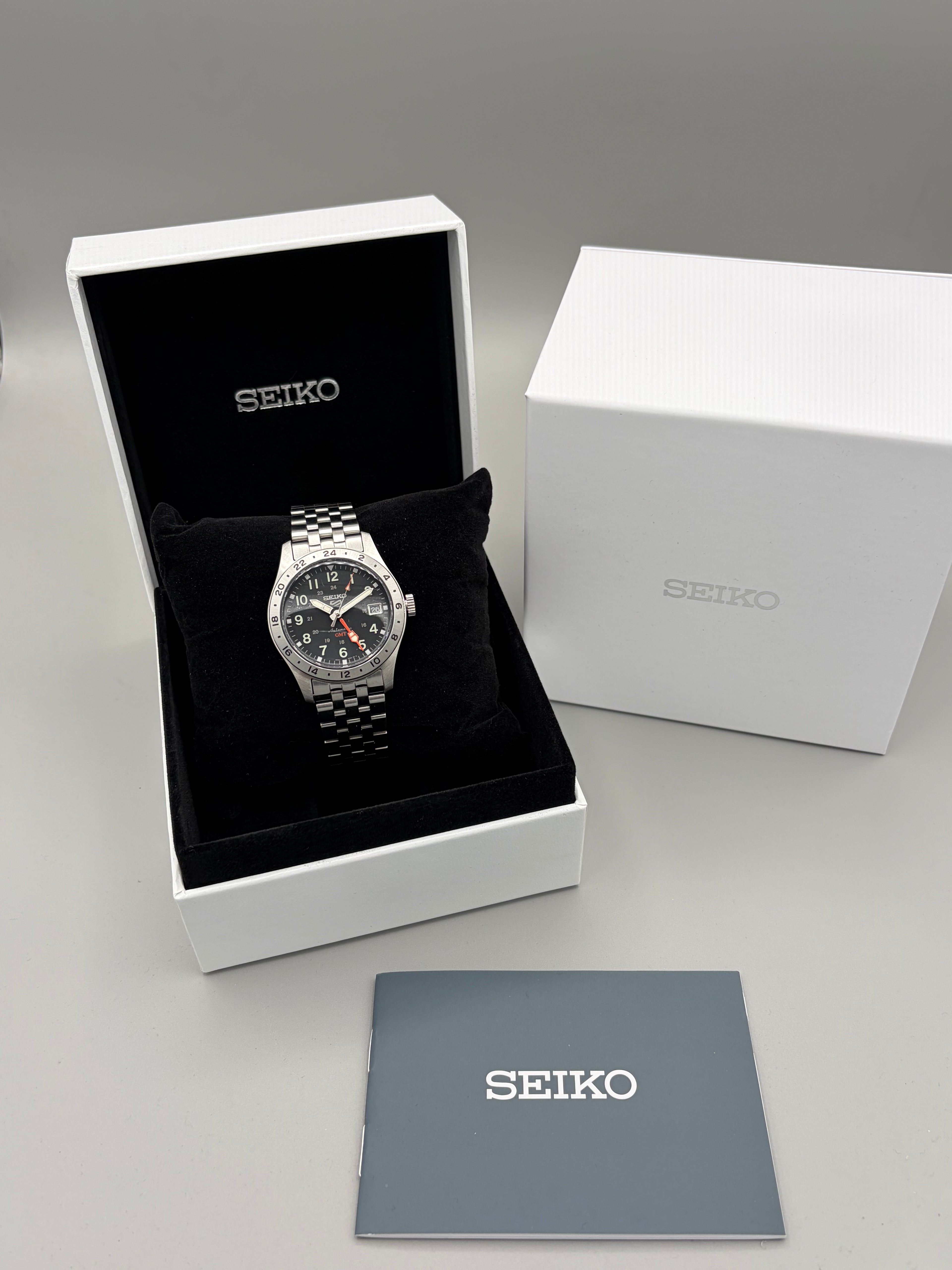 Orologio Seiko 5 Sport Field GMT
